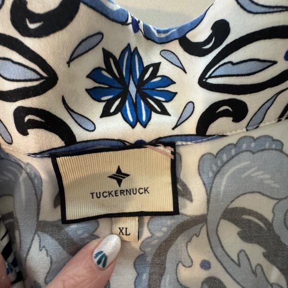 Tuckernuck Majolica Tile Print Blue White Relaxed Coastal Tunic Top Size XL - Picture 5 of 6